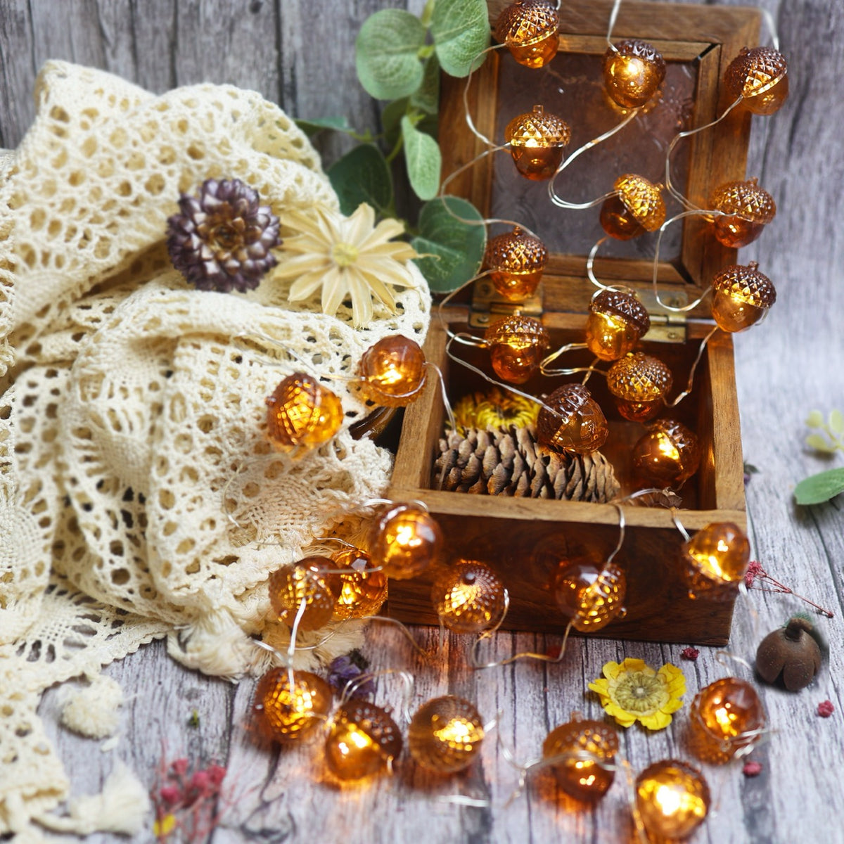 Diamond-Cut Acorn String Lights for Cozy Fall Decor